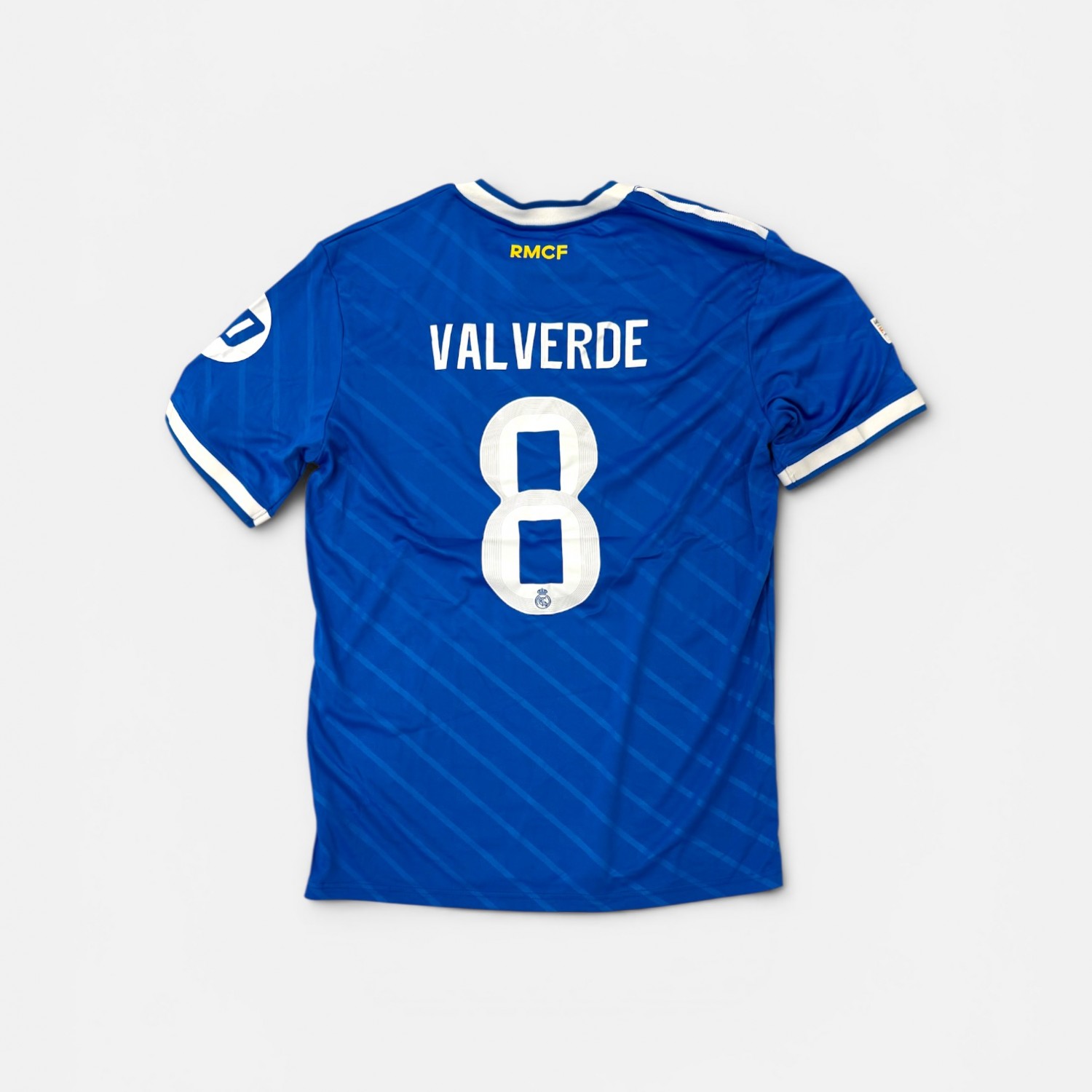 REAL MADRID VALVERDE 8 ADIDAS FOOTBALL JERSEY 2XL / Pre-Owned