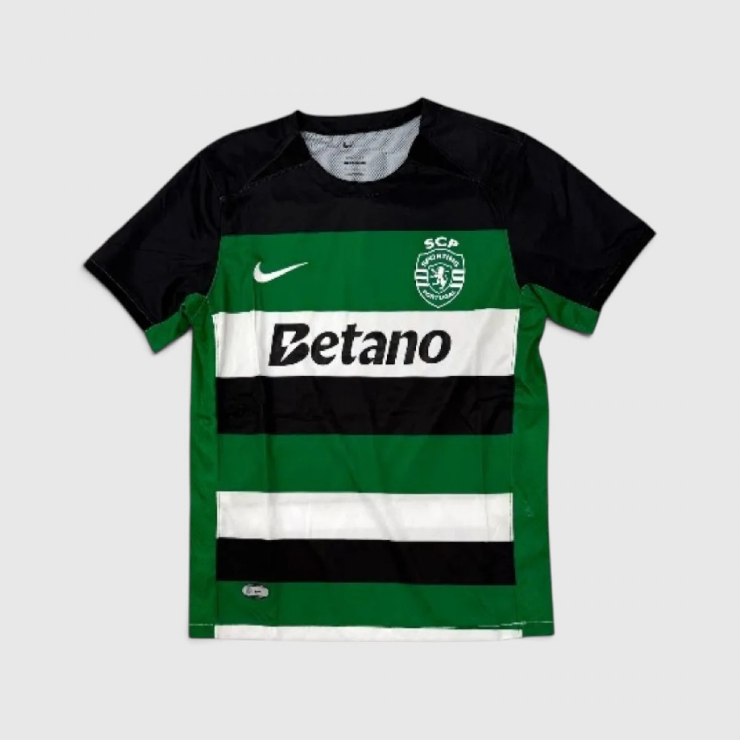 Sporting CP 2023/24 Away Jersey / Pre-Owned