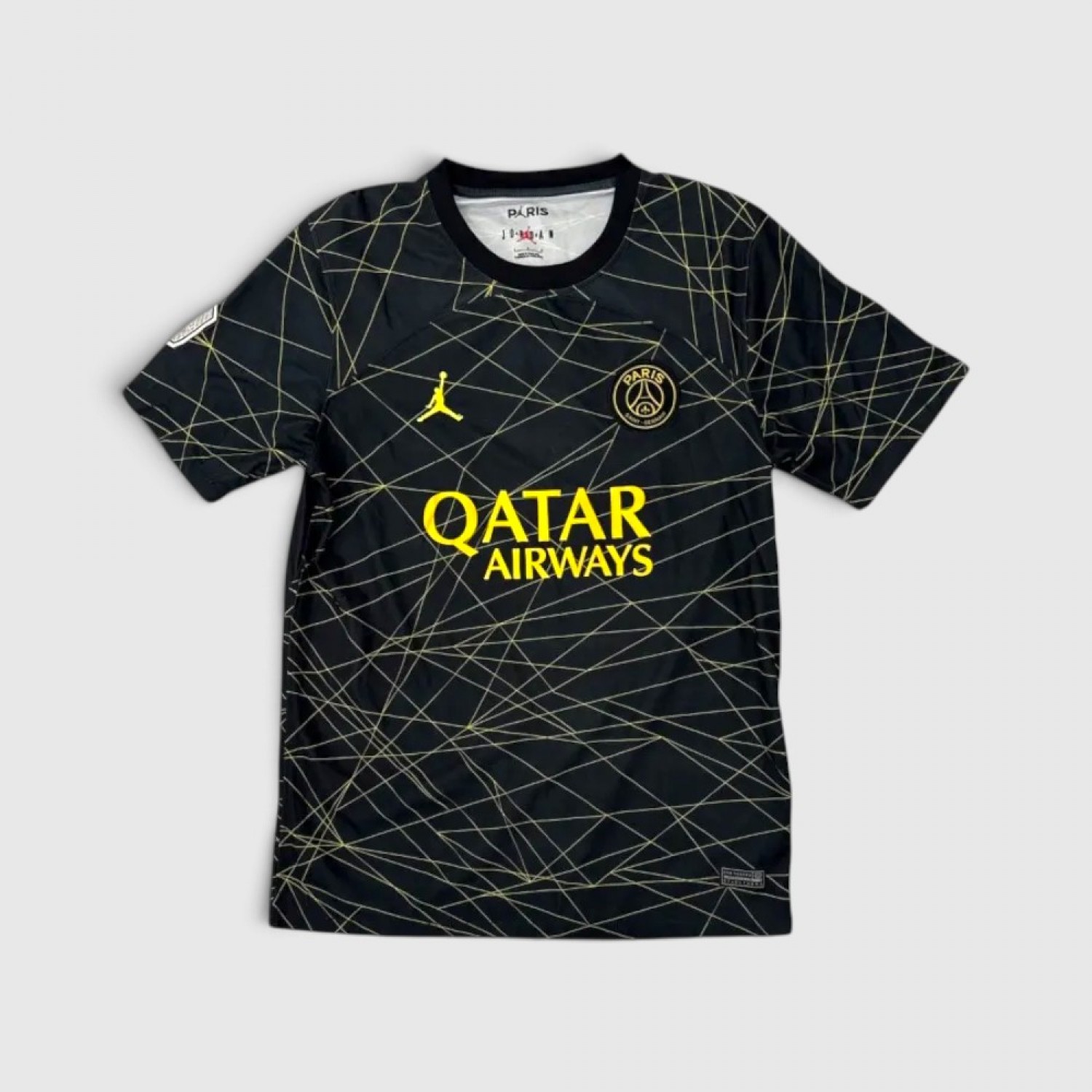 PARIS SAINT-GERMAIN JORDAN FOOTBALL JERSEY L / Pre-Owned