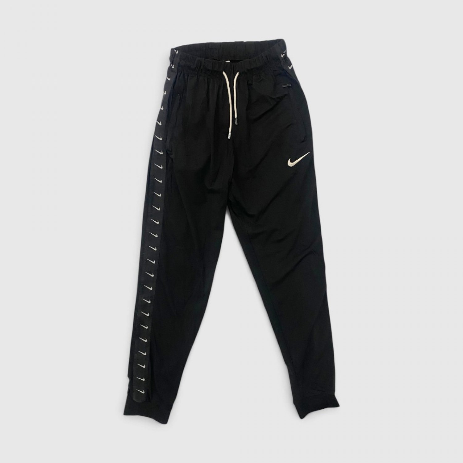 Nike Ανδρικό Παντελόνι Φόρμας Swoosh Tape – Μαύρο / Pre-Owned