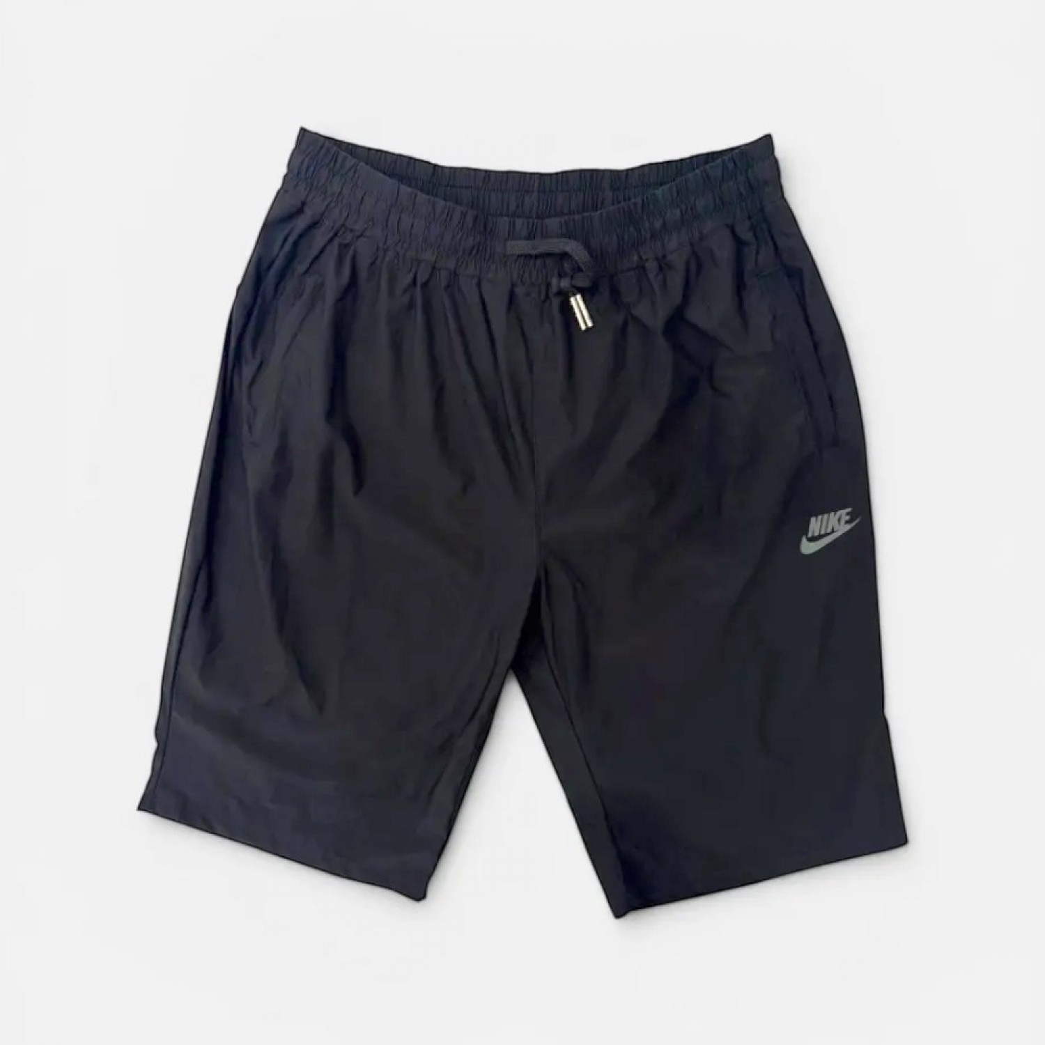 Nike Μαύρη Αθλητική Βερμούδα με Swoosh Logo / Pre-Owned