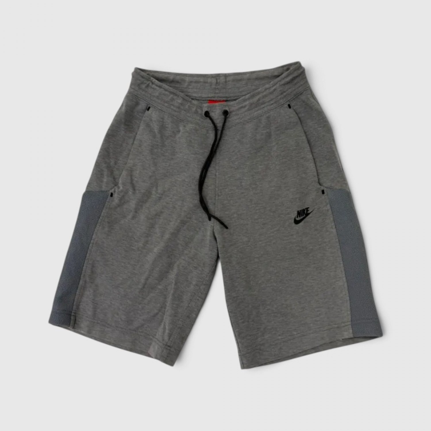 Nike Sportswear Tech Fleece Shorts Γκρι / Pre-Owned