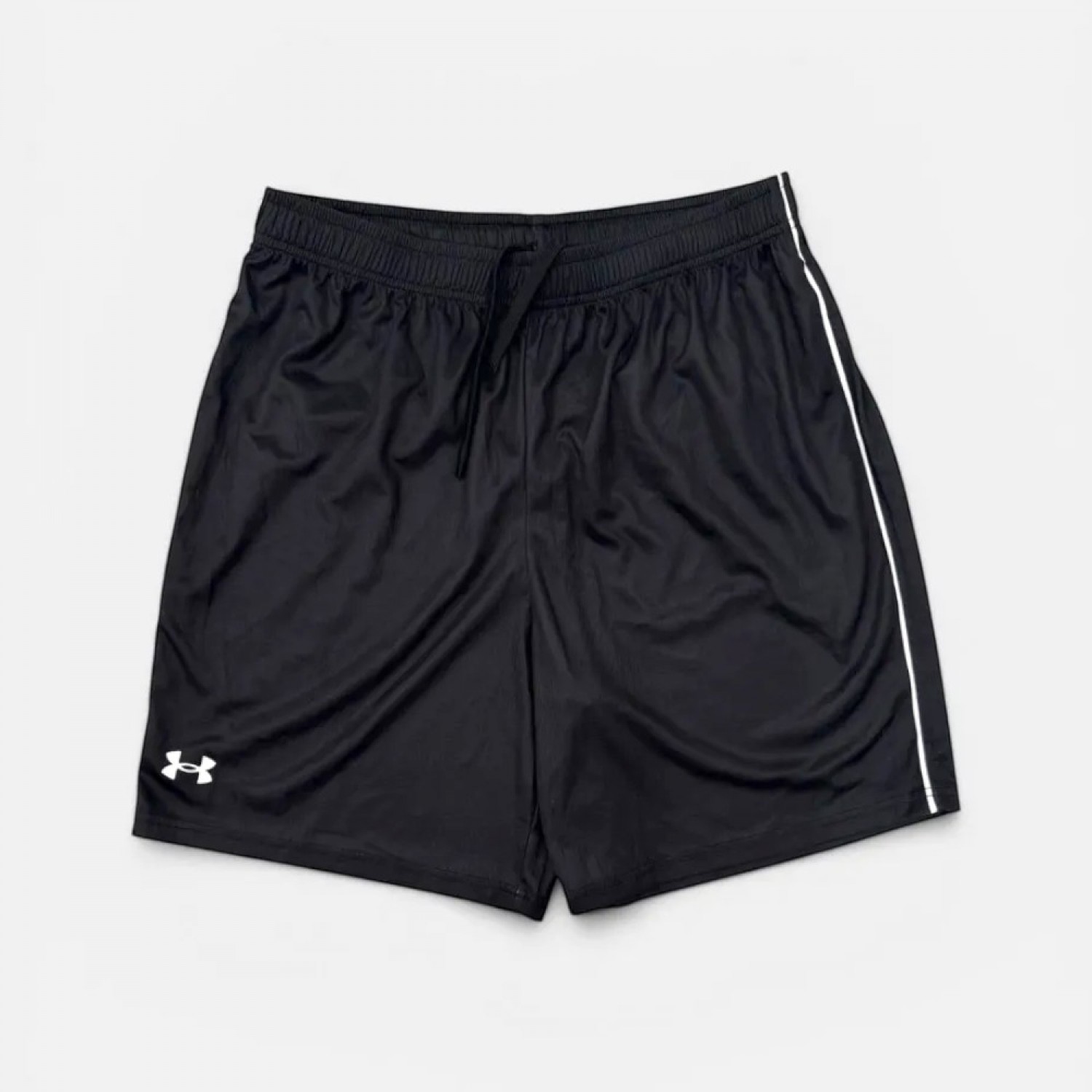 Nike Μαύρη Αθλητική Βερμούδα με Μουσταρδί Πλαϊνές Λωρίδες / Pre-Owned