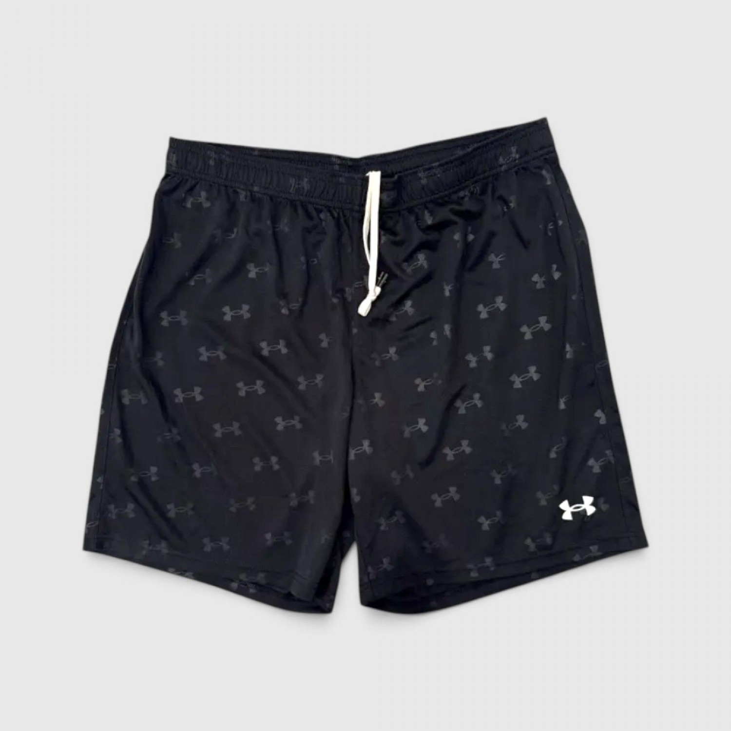 Under Armour Μαύρη Αθλητική Βερμούδα με All-Over Logo Print / Pre-Owned