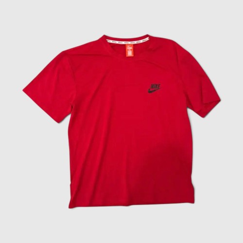 Nike Red Performance Training T-Shirt / Pre-Owned