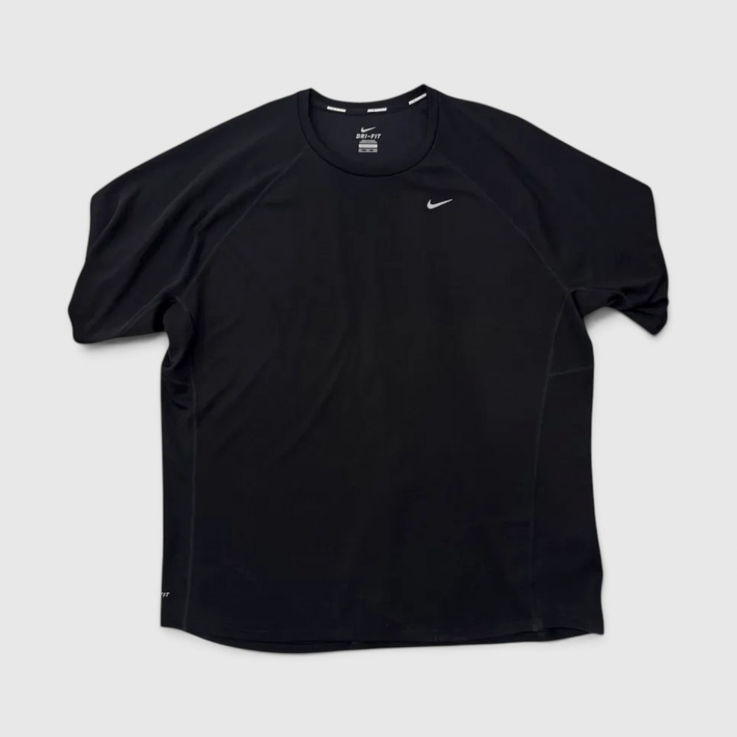 Nike Dri-FIT Performance T-Shirt / Pre-Owned