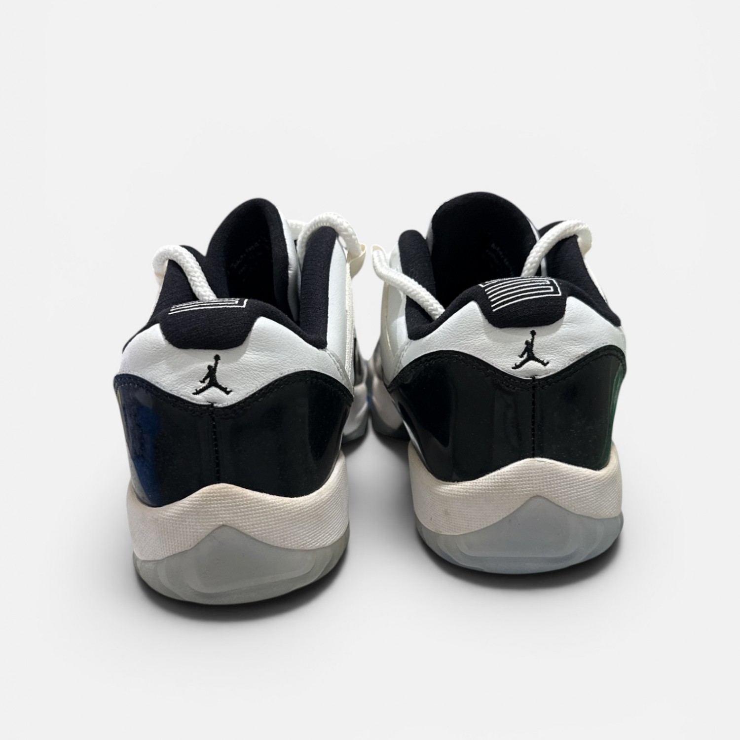 Air Jordan 11 Low IE 