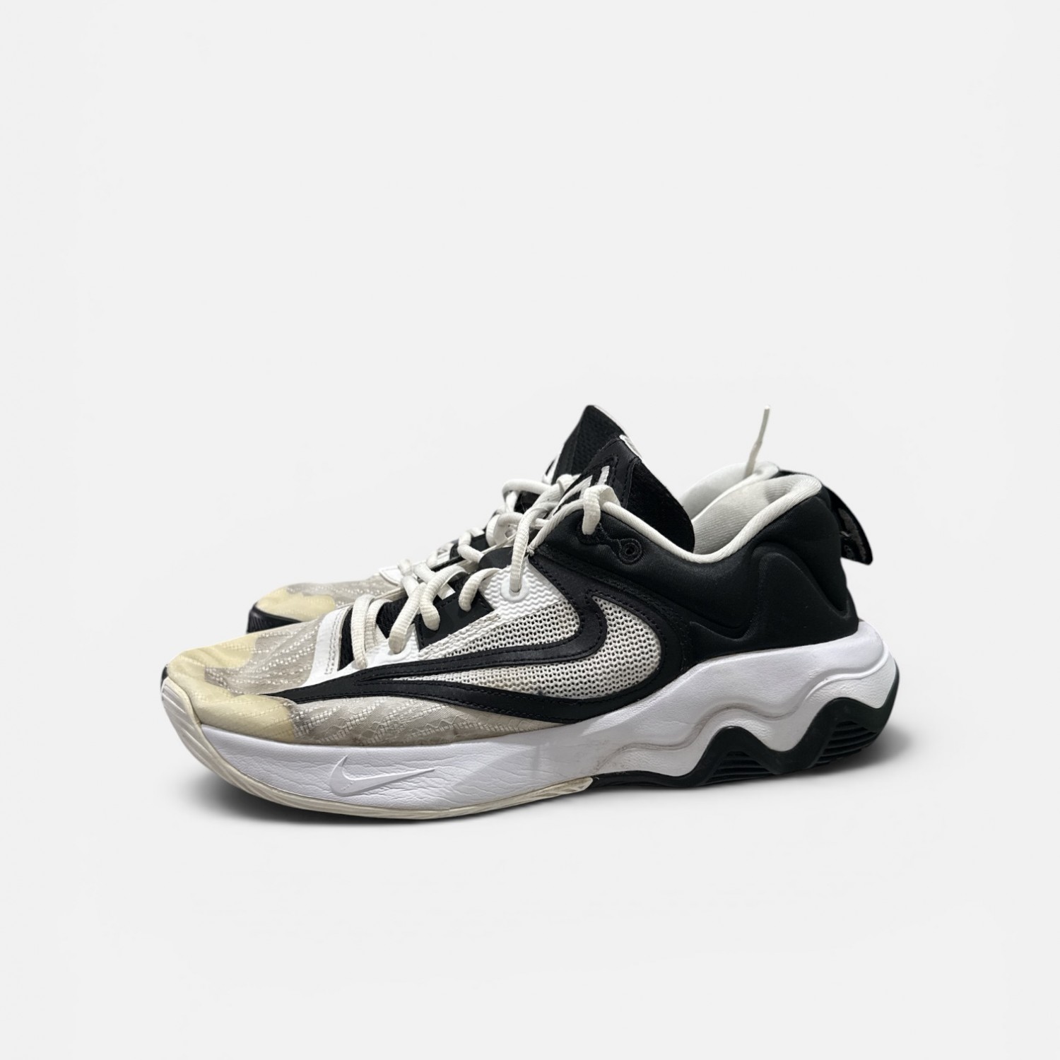 Nike Giannis Immortality 