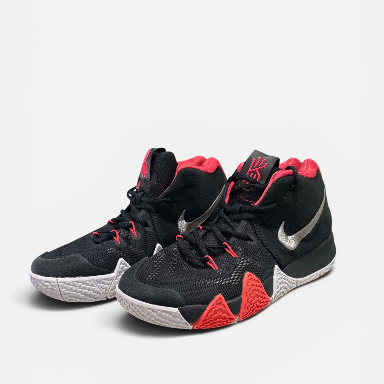 Nike Kyrie 4