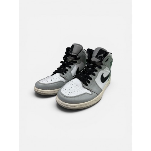 Air Jordan 1 Mid “Grey / White”