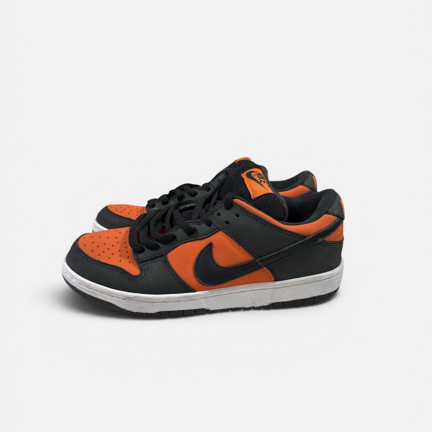 Nike Dunk Low “Ceramic” / Pre-Owned
