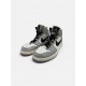 Air Jordan 1 Mid Light Smoke Grey / Pre-Owned