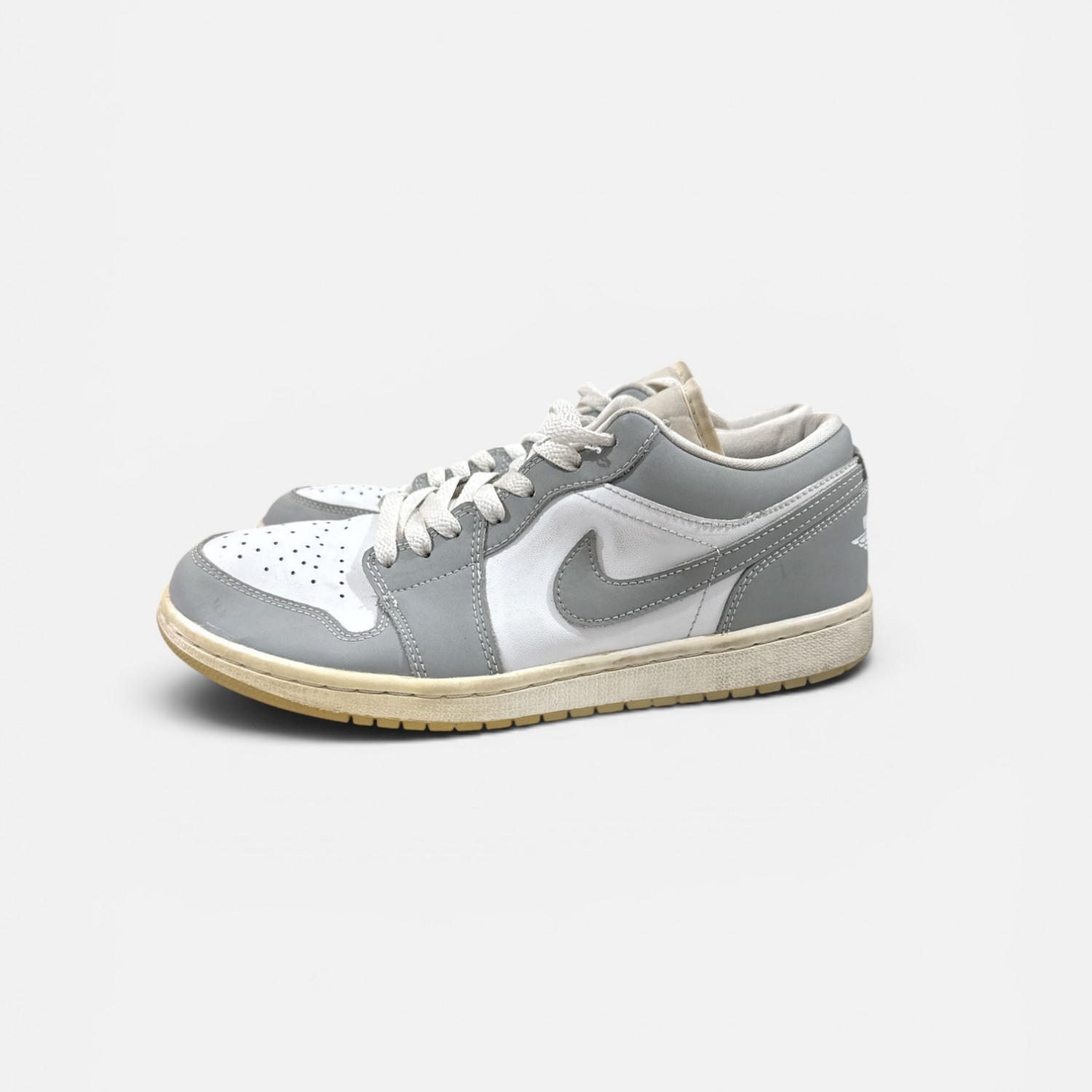 Air Jordan 1 Low Wolf Grey