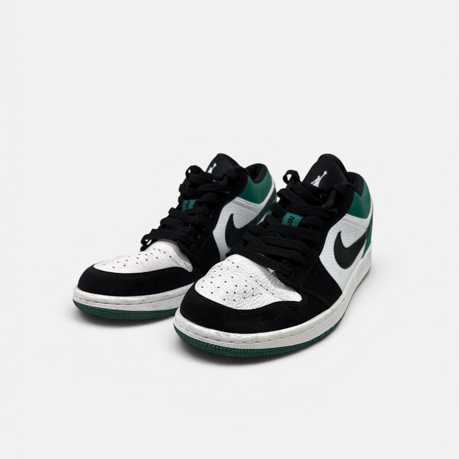 Air Jordan 1 Low Pine Green