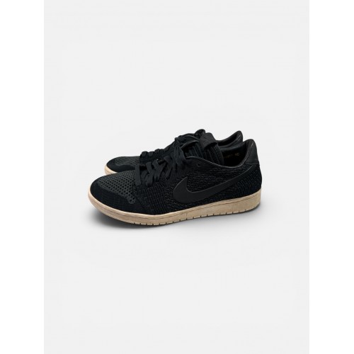 Nike Air Jordan 1 Low Flyknit Triple Black