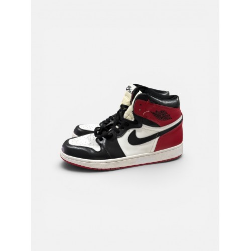 Air Jordan 1 High OG “Black Toe”