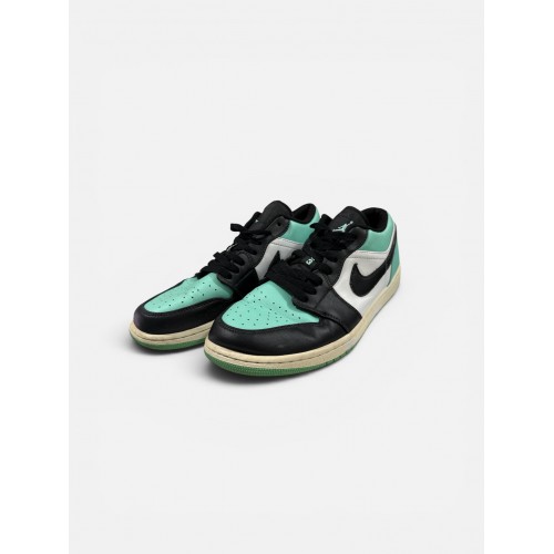 Air Jordan 1 Low “Tropical Twist” / “Igloo”