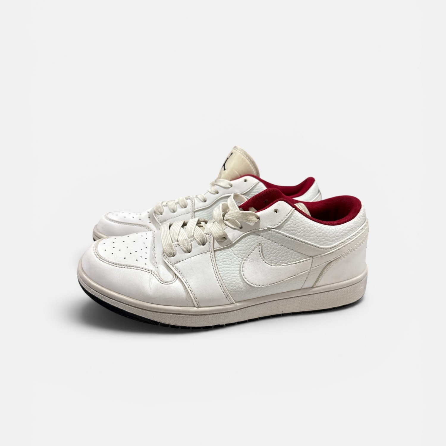 Air Jordan 1 Low Triple White (Red Lining)