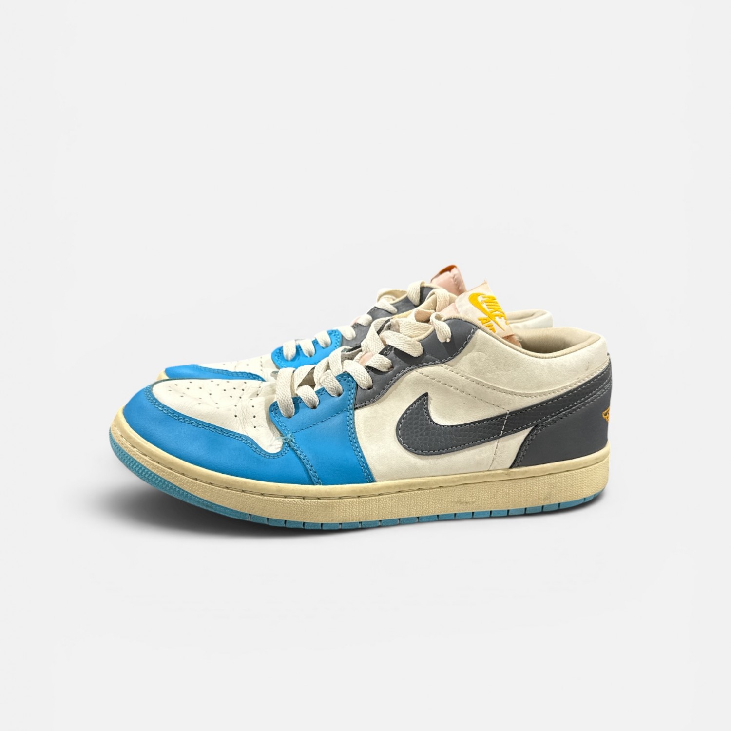 Air Jordan 1 Low SE “Tokyo Vintage” (Blue/Grey)