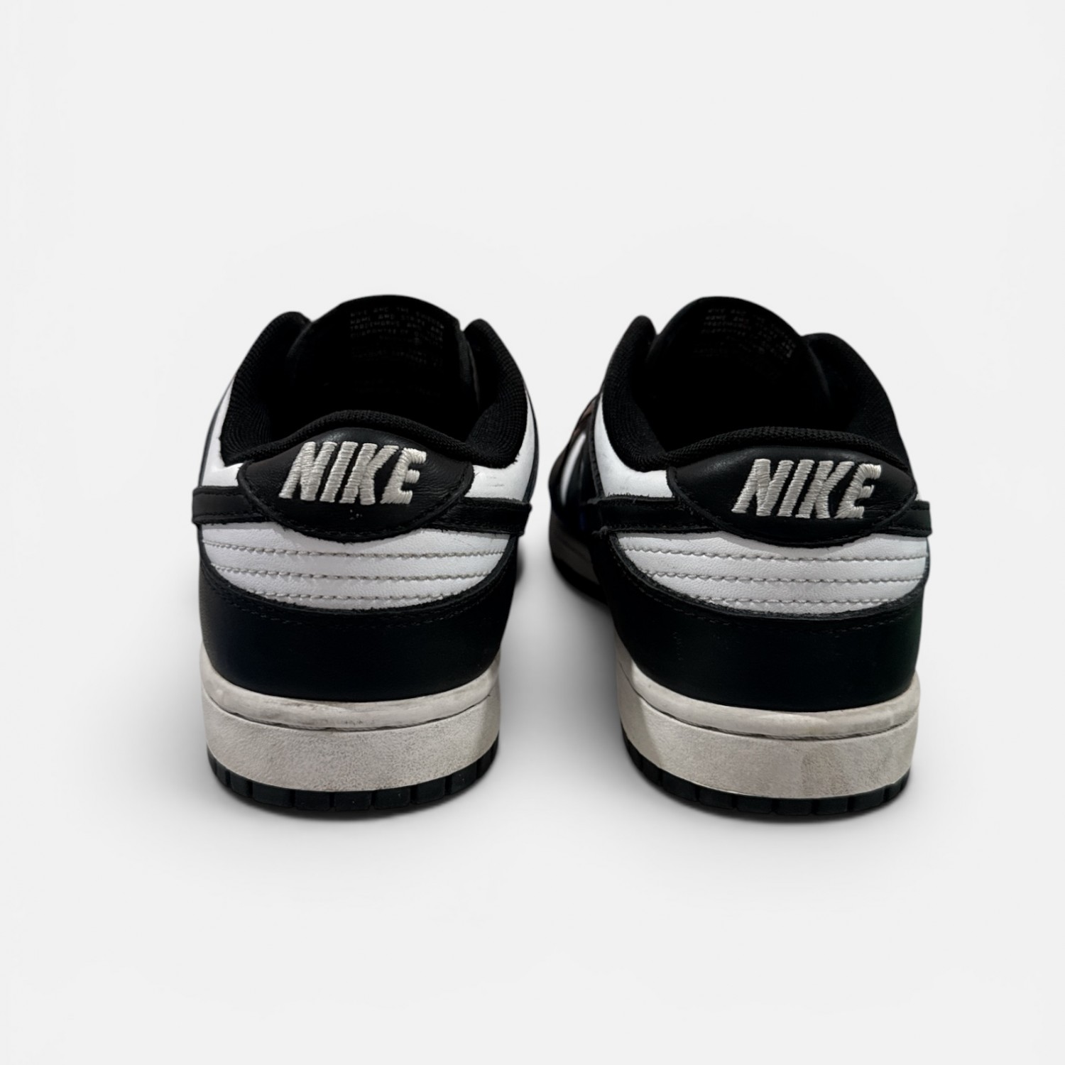 Nike Dunk Low Retro / Pre-Owned