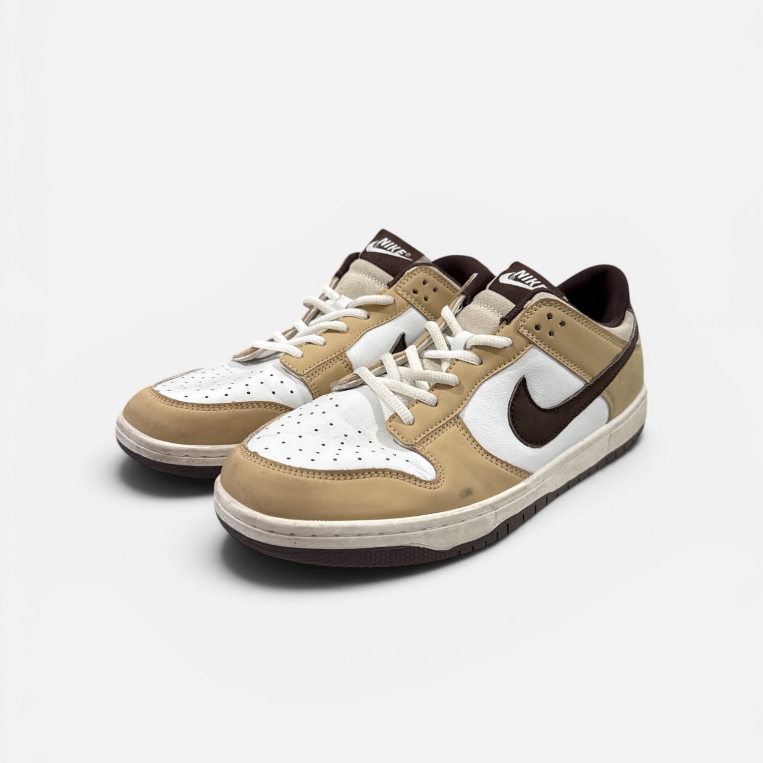 Nike Dunk Low Retro / Pre-Owned