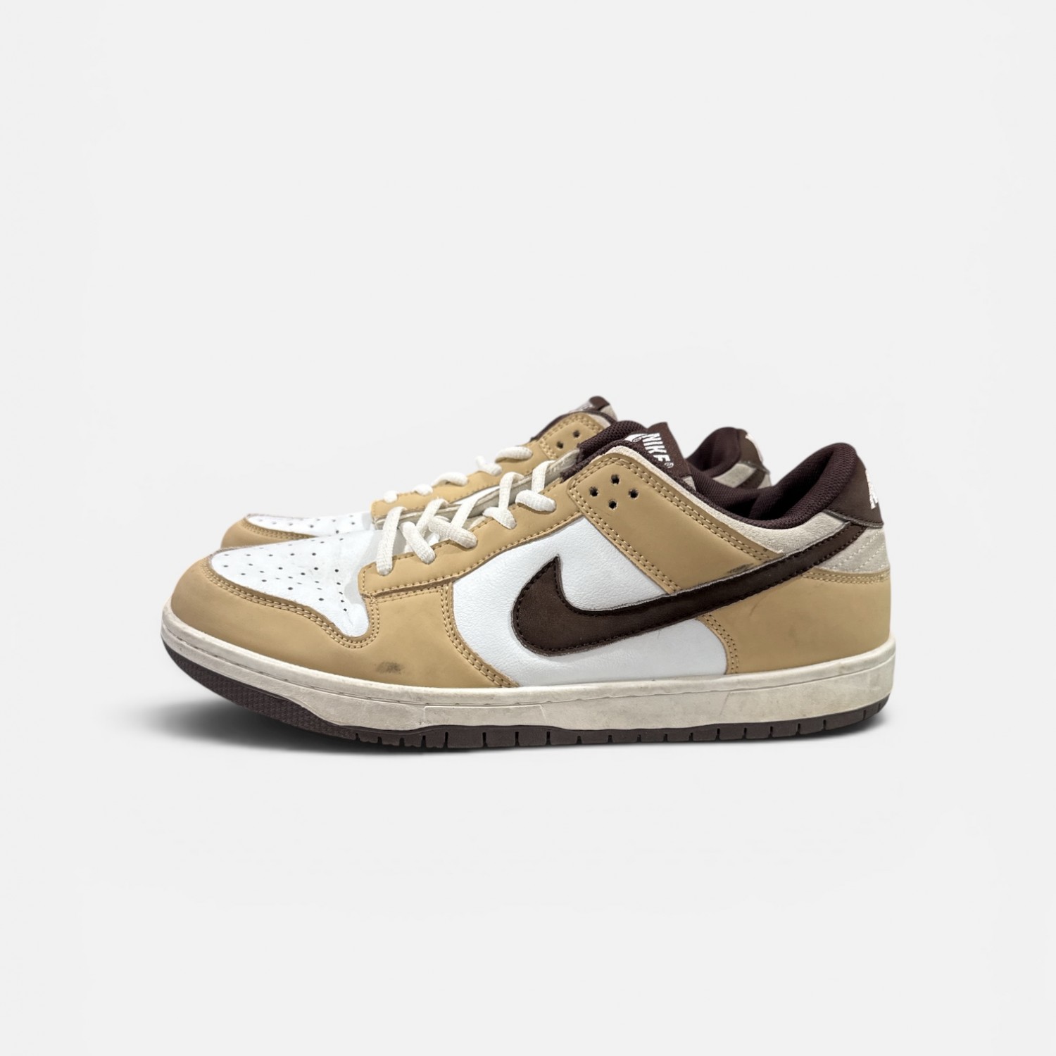 Nike Dunk Low Retro / Pre-Owned