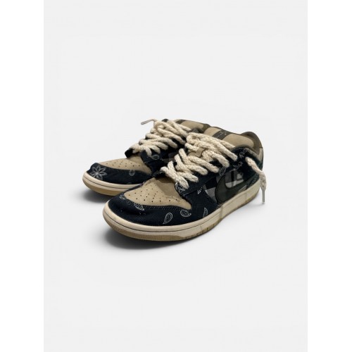 Nike SB Dunk Low