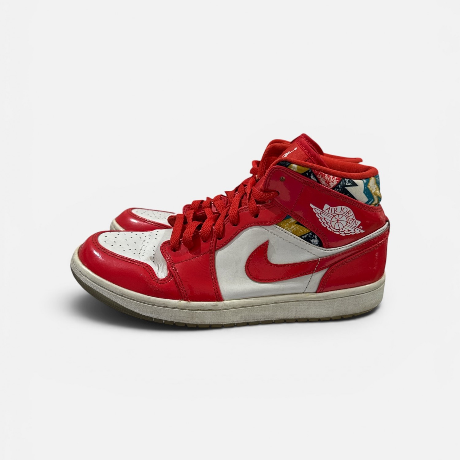 Air Jordan 1 Mid  / Pre-Owned