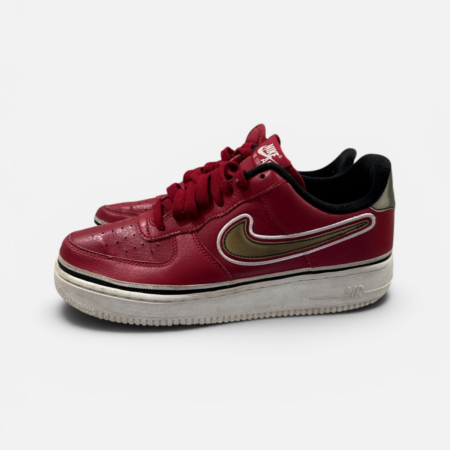 Nike Air Force 1 Low Vintage Red / Gold Swoosh
