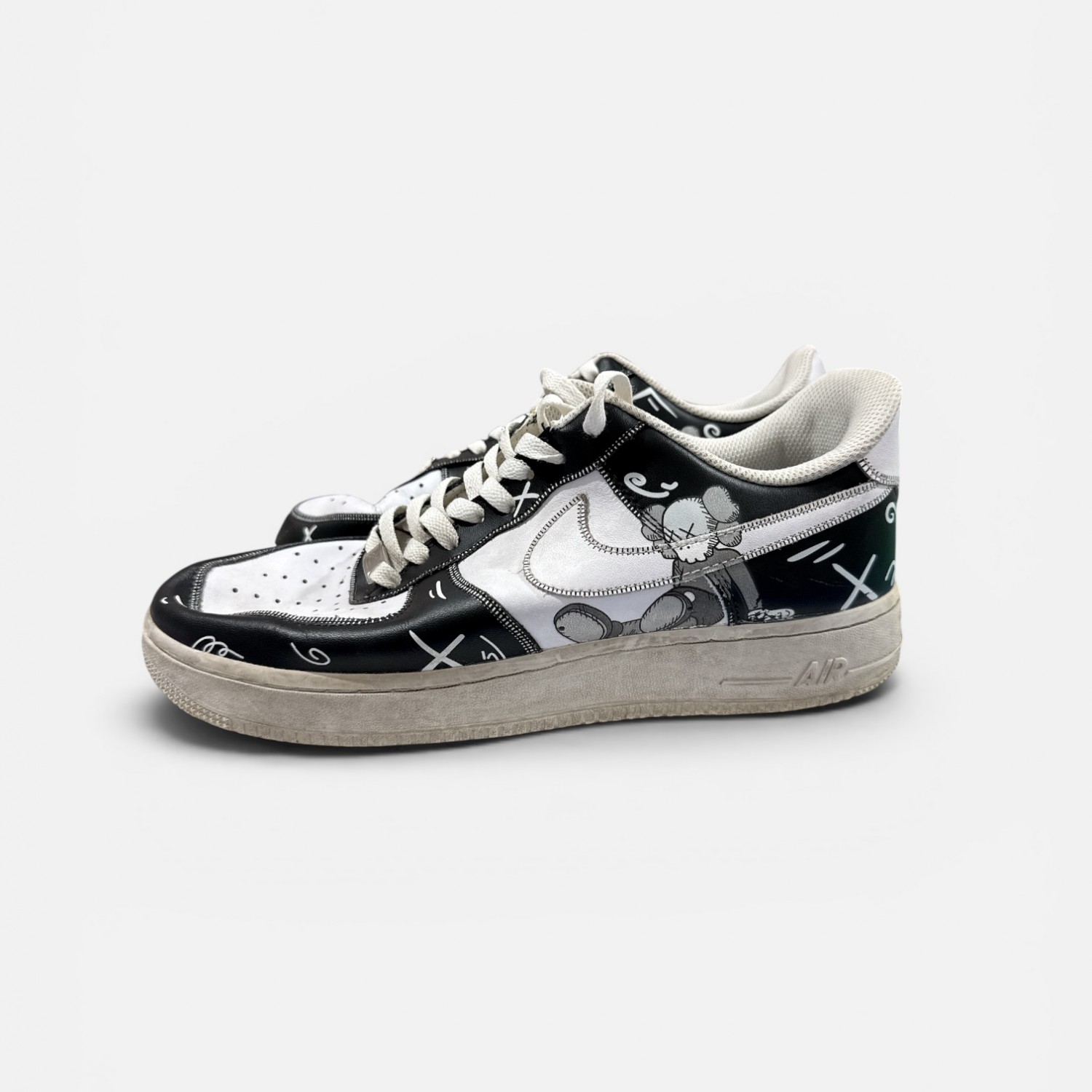 Nike Air Force 1 Custom Black/White Art