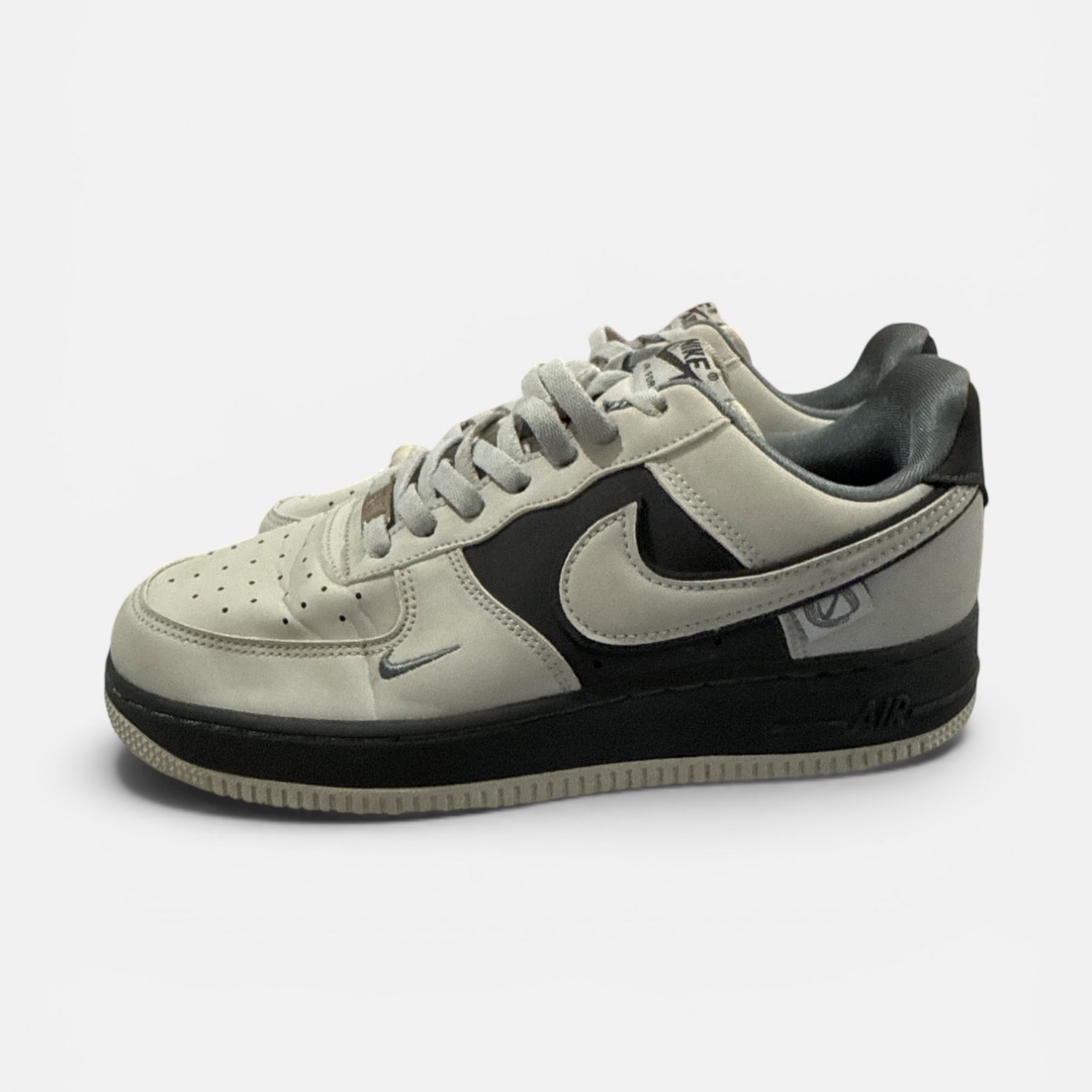 Nike Air Force 1 Low Custom (Grey / Black)