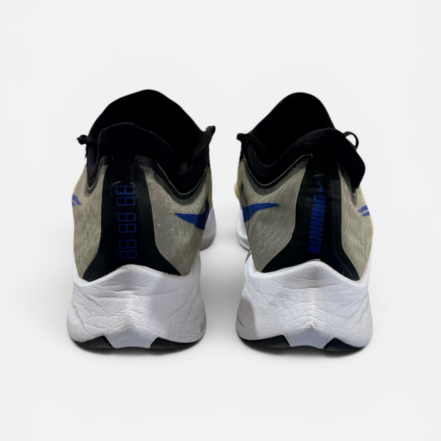 Nike Zoom Fly 3  / Pre-Owned