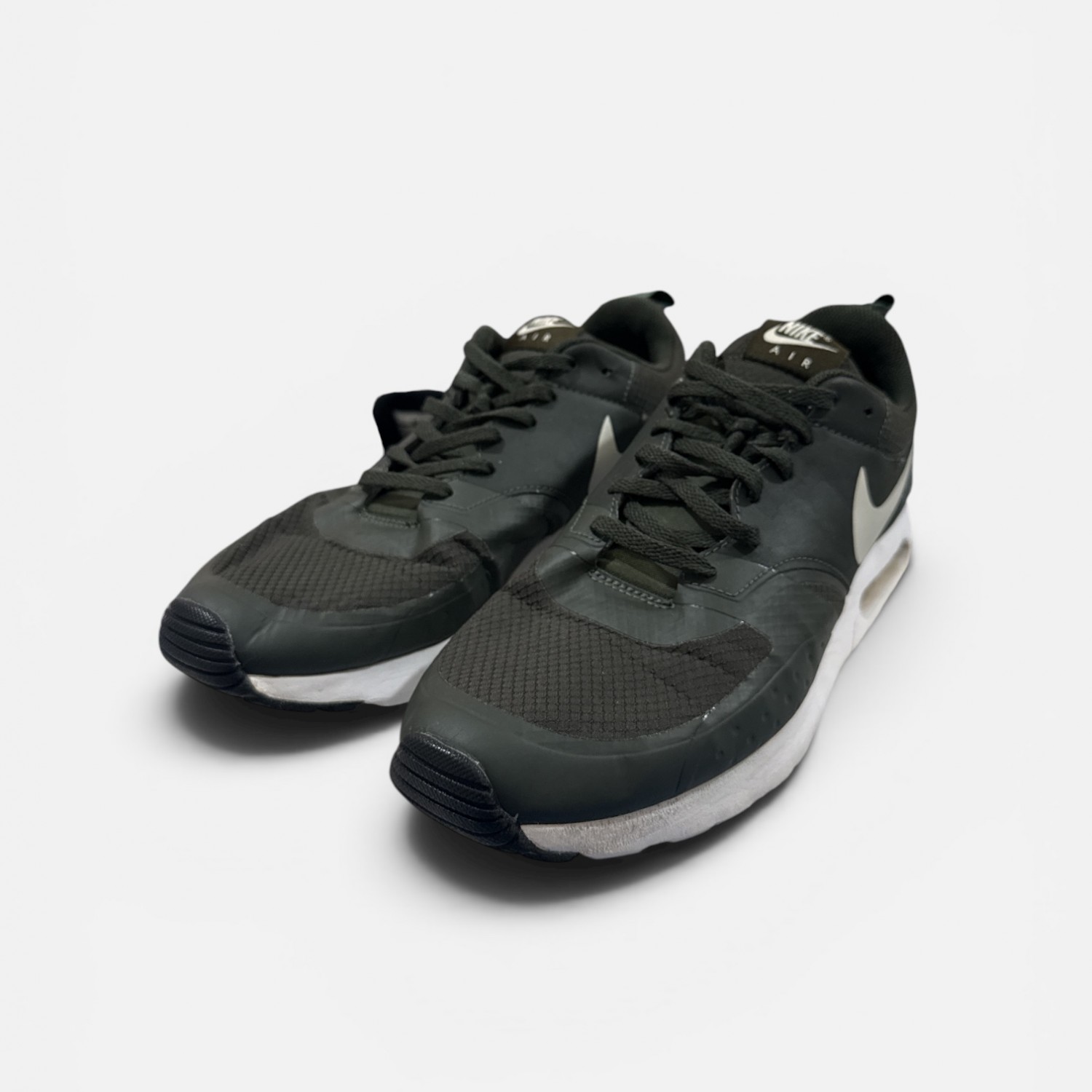 Nike Air Max Oketo Black/White