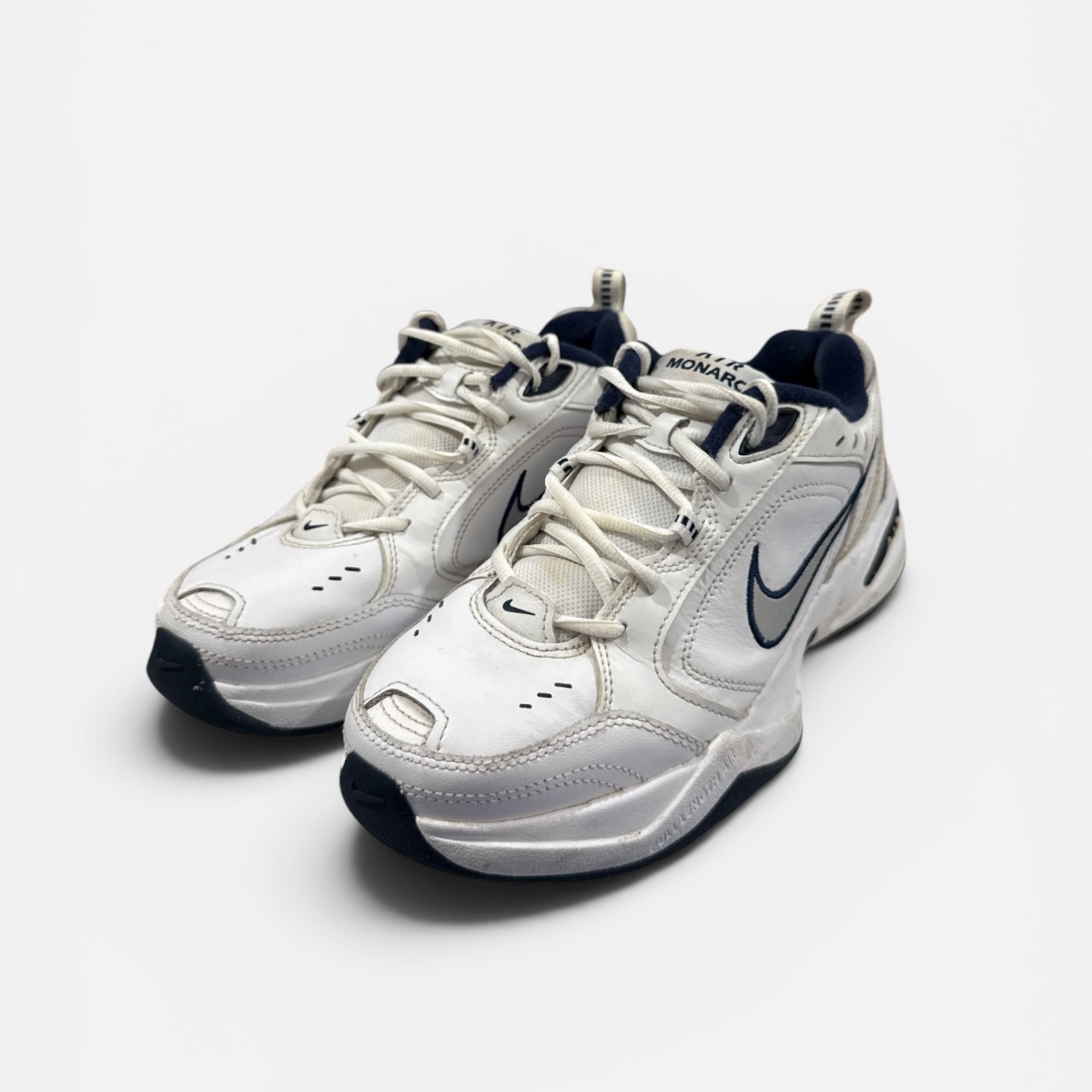Nike Air Monarch IV 