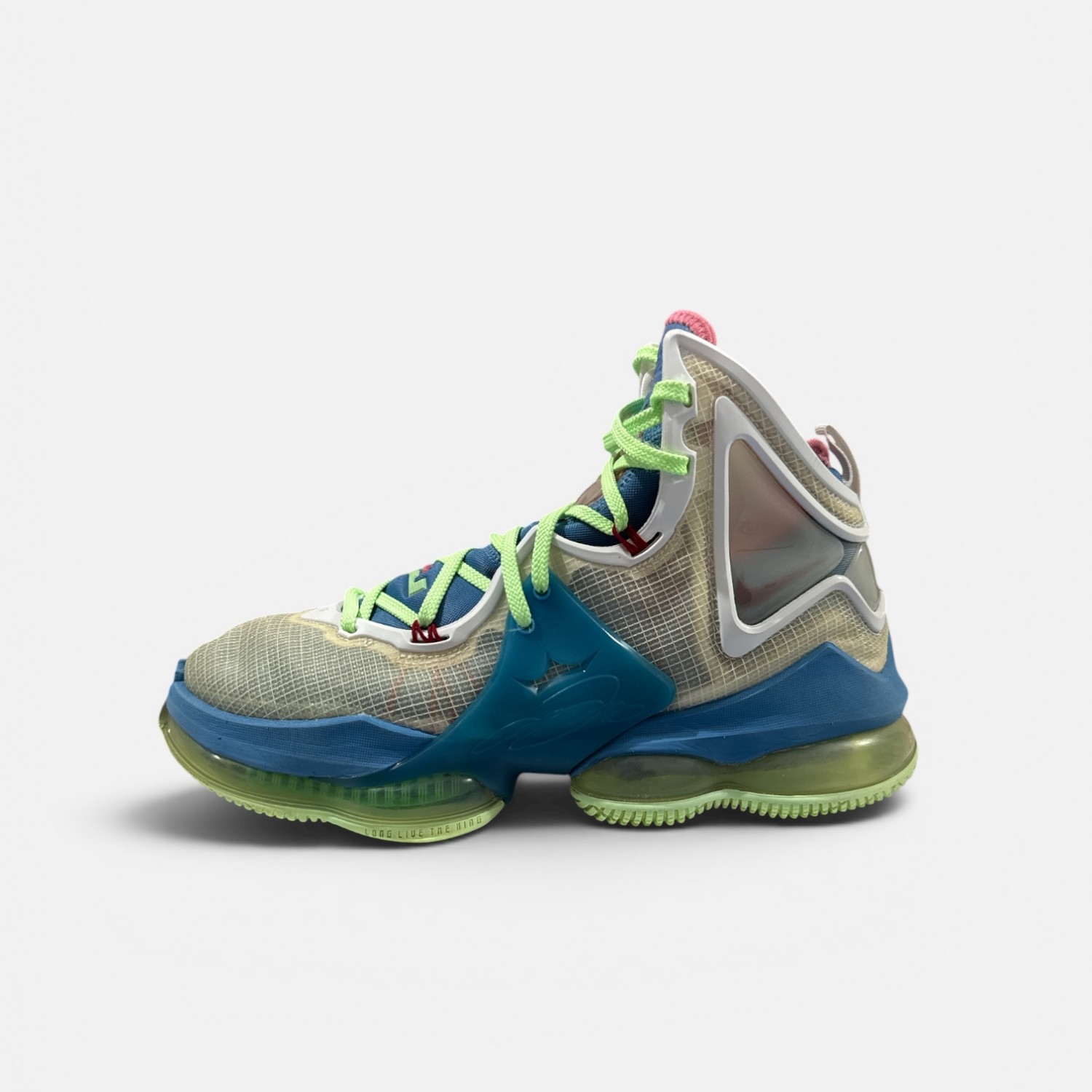 Nike LeBron 19 “Space Jam: A New Legacy”  / Pre-Owned