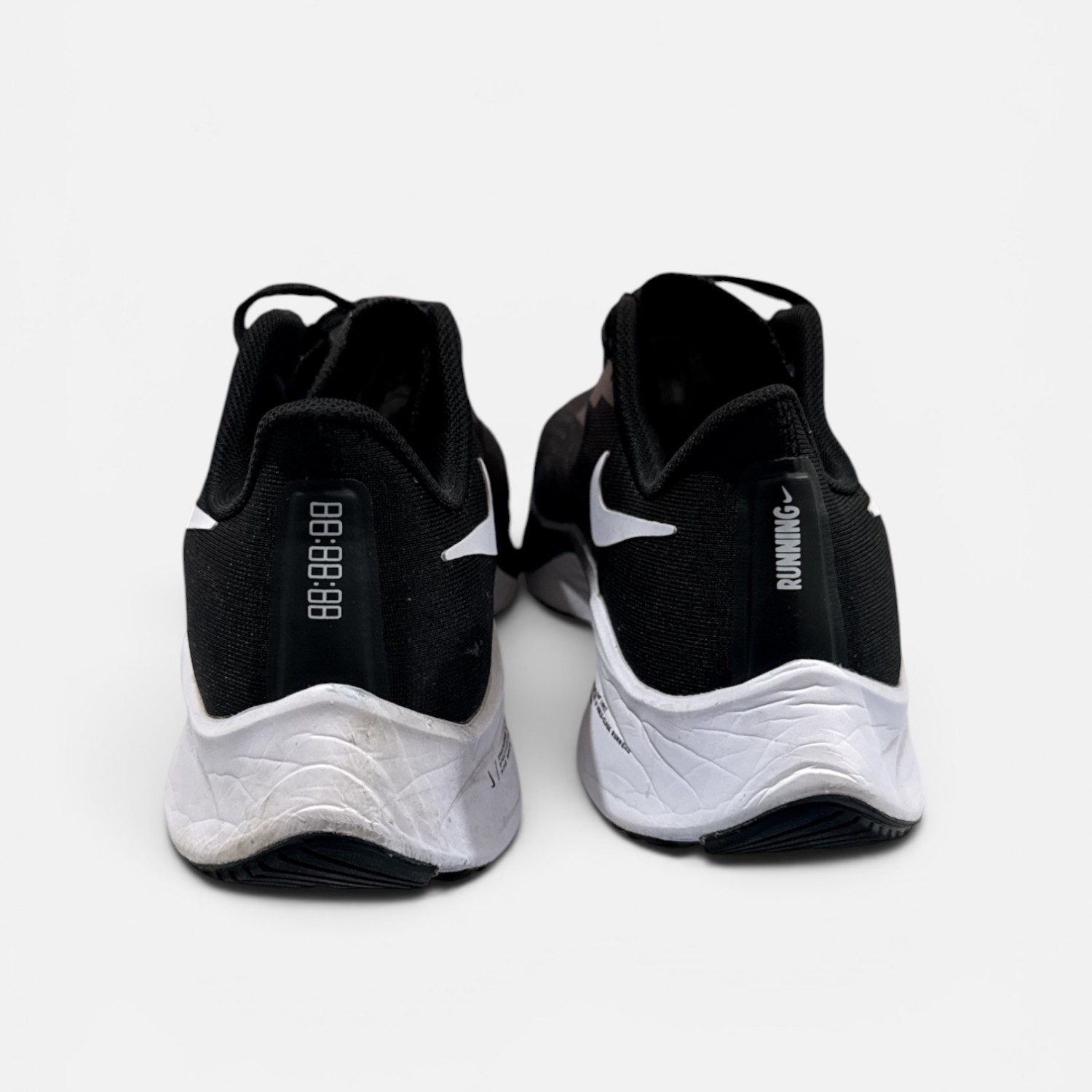 Nike Air Zoom Pegasus 37  / Pre-Owned