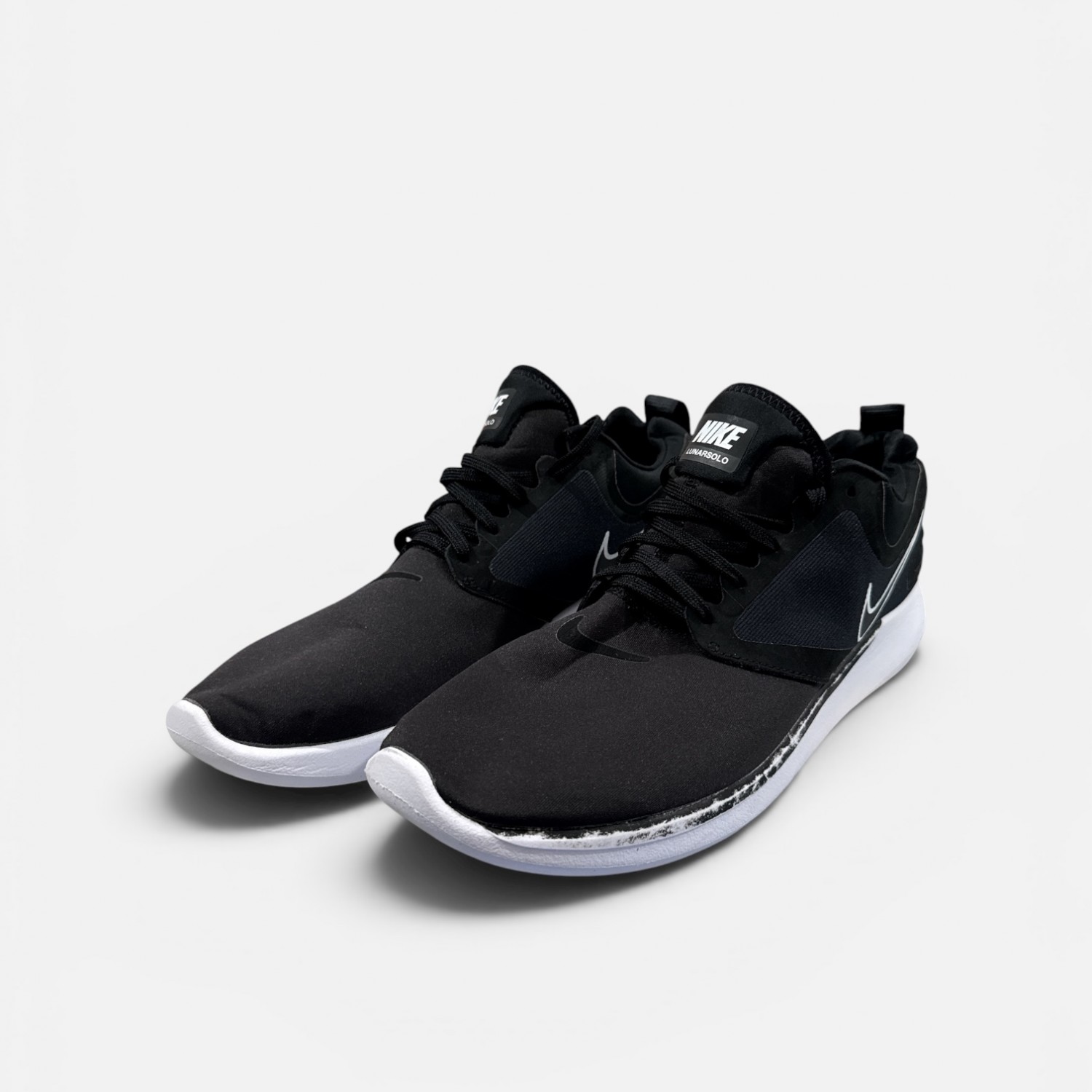 Nike LunarSolo / Pre-Owned