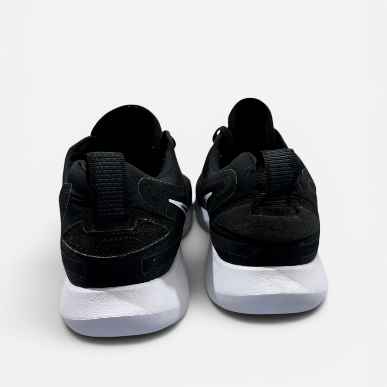 Nike LunarSolo / Pre-Owned