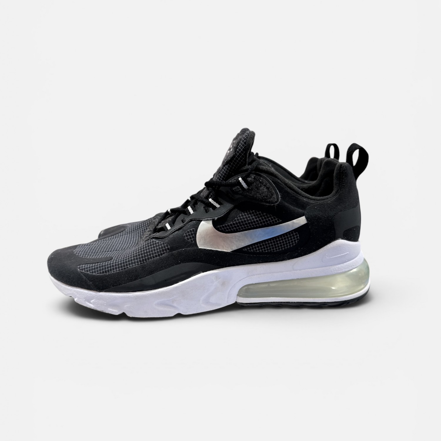 Nike Air Max 270 React  / Pre-Owned