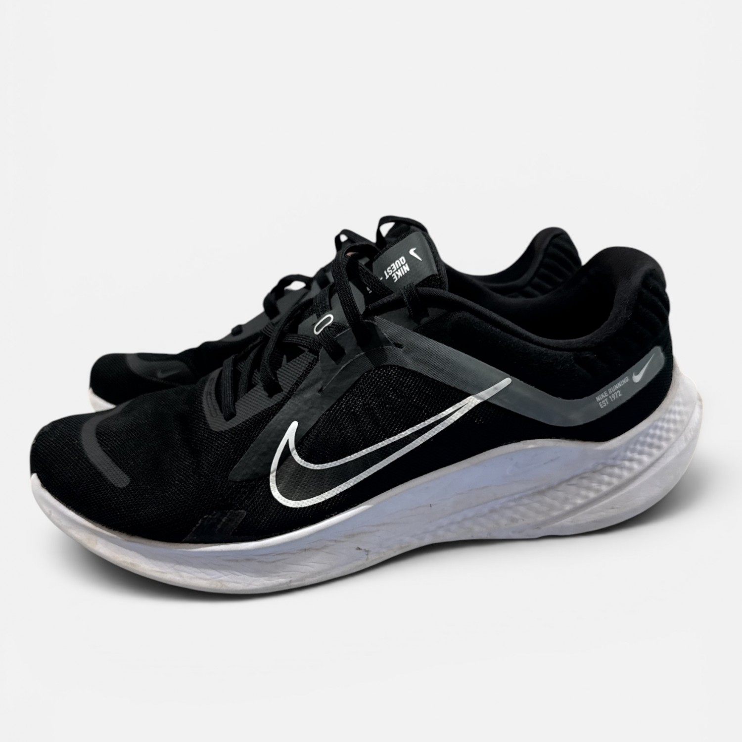 Nike Quest (Running) / Pre-Owned