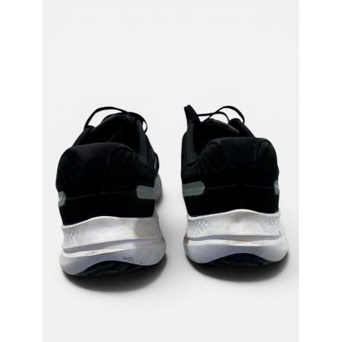 Nike Quest (Running)
