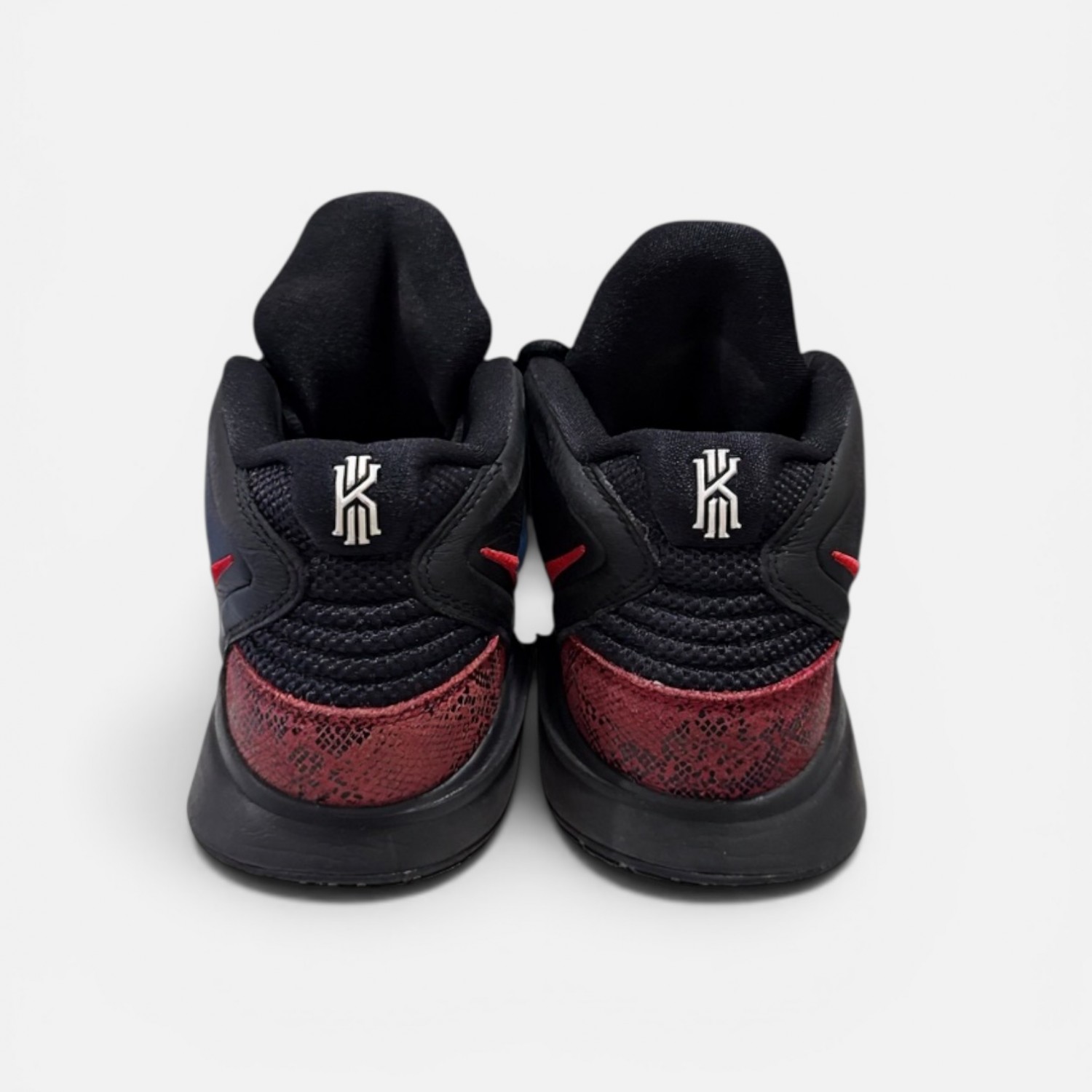 Nike Kyrie Flytrap 4 Black Red / Pre-Owned