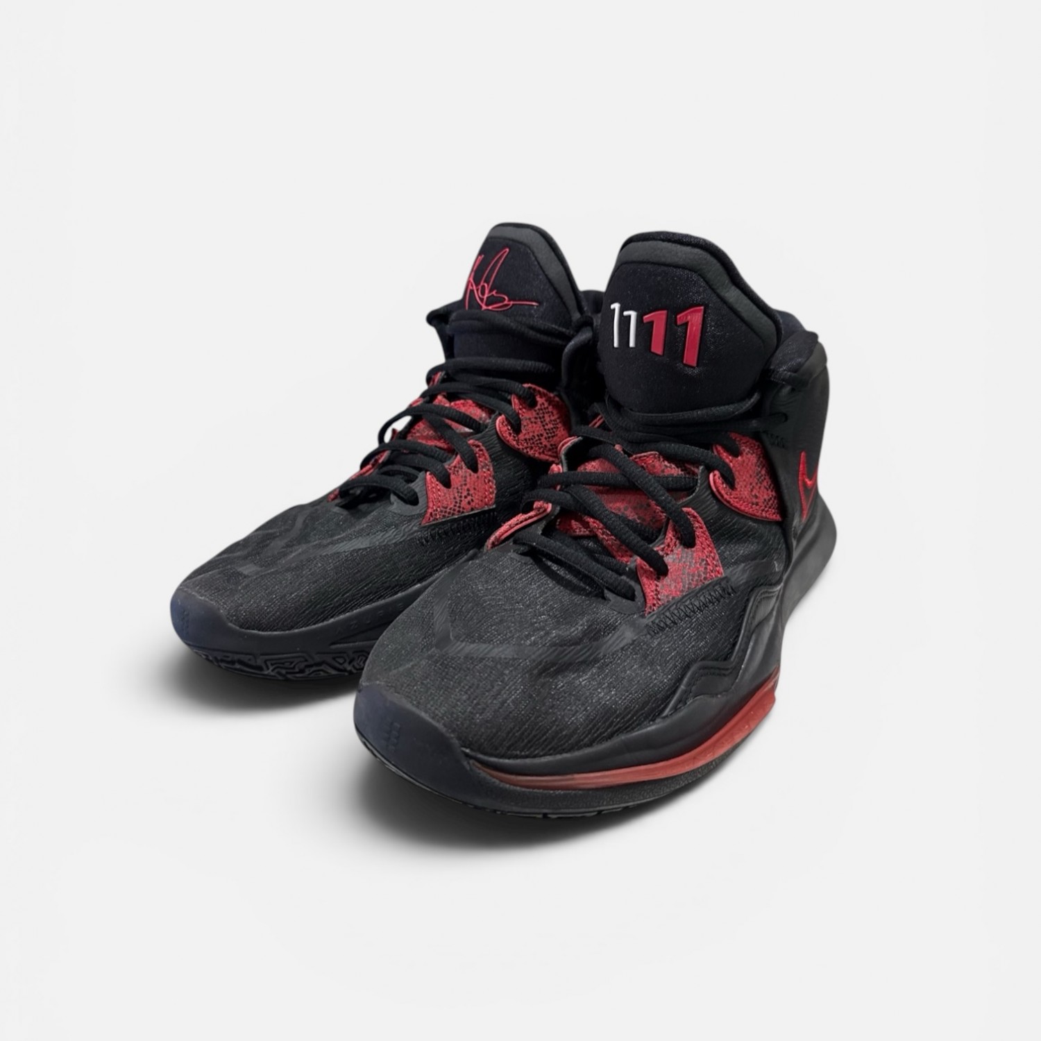 Nike Kyrie Flytrap 4 Black Red / Pre-Owned