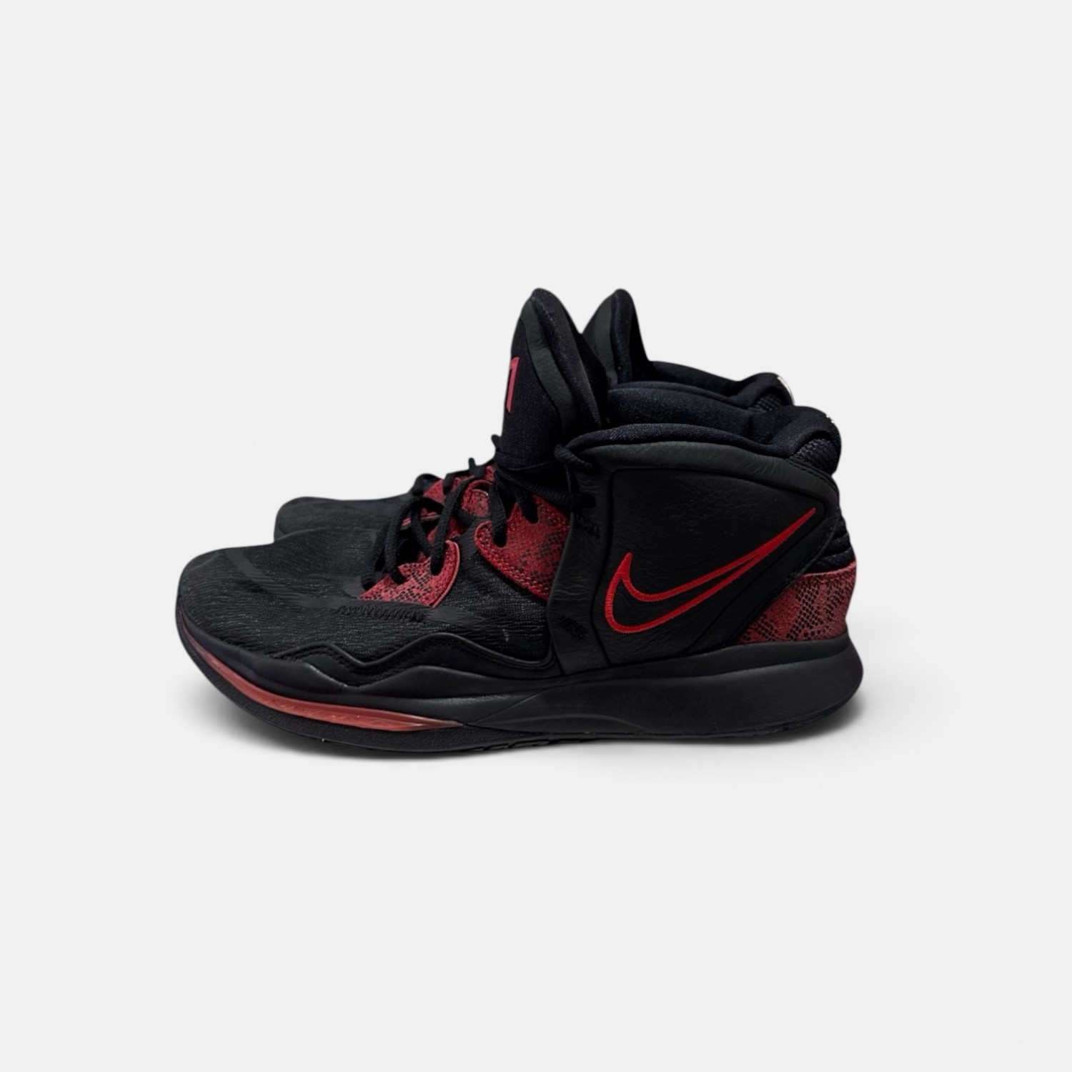 Nike Kyrie Flytrap 4 Black Red / Pre-Owned