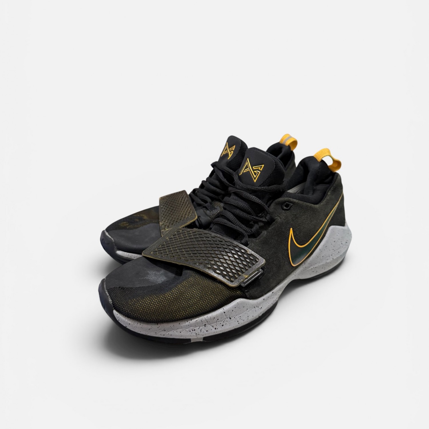 Nike PG 2.5  / Pre-Owned