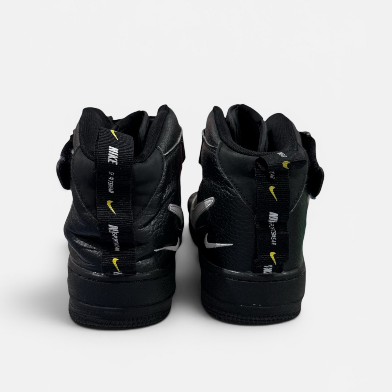 Nike Air Force 1 Mid 