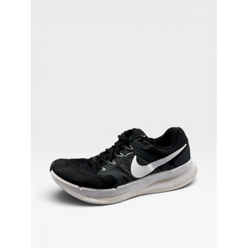 Nike Flywire Black White / Pre-Owned