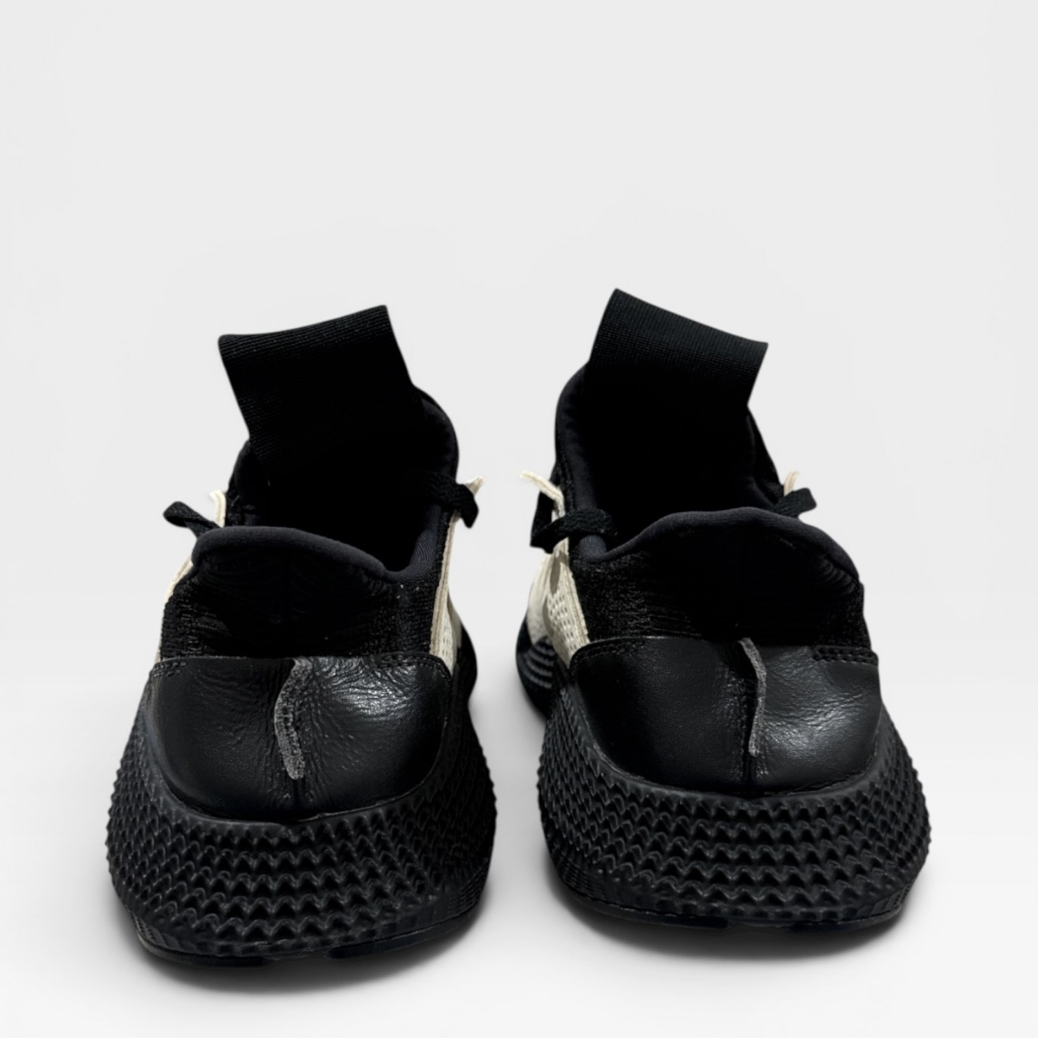 Adidas Prophere Triple Black / Cream – Sneakers / Pre-Owned