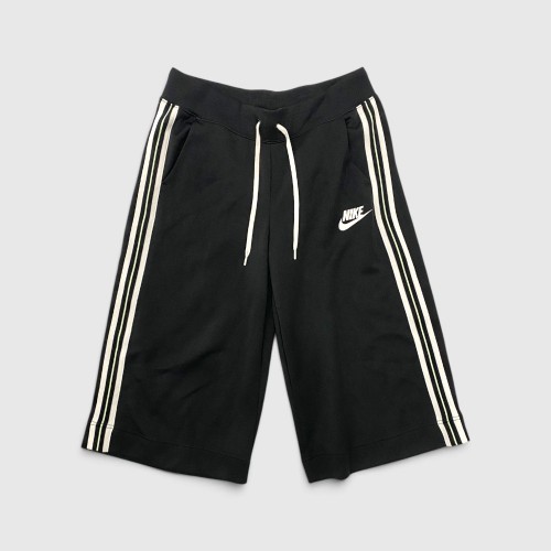 Nike Γυναικεία Μαύρη Μακριά Βερμούδα με Πλαϊνές Ρίγες / Pre Owned
