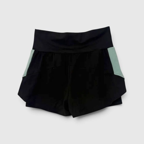 Under Armour γυναικείο αθλητικό σορτς μαύρο / Pre-Owned